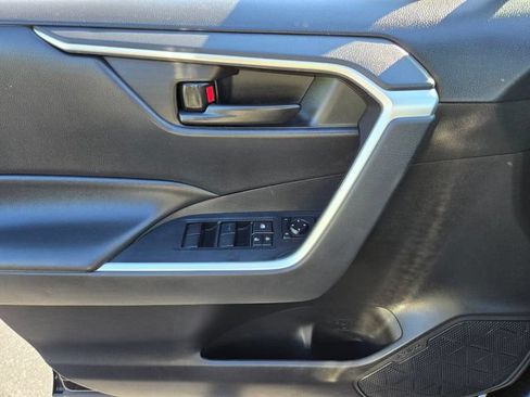 Used 2023 Toyota RAV4 LE AWD/4WD image 35