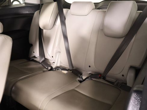 Used 2024 Honda Odyssey Touring image 12