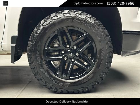 Used 2024 Chevrolet Silverado 1500 LT Trail Boss w/ Protection Package image 42
