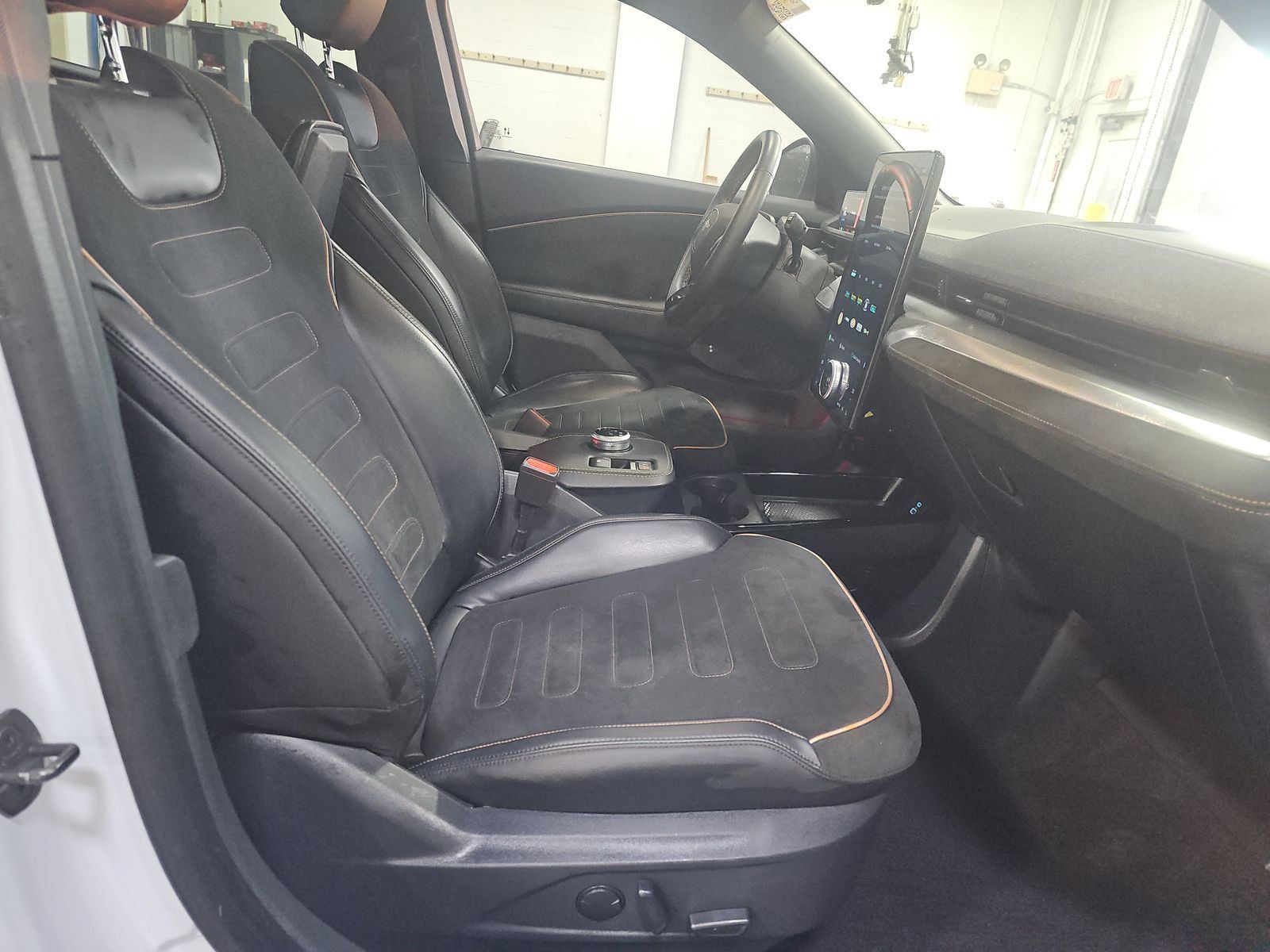 Used 2022 Ford Mustang Mach-E GT AWD/4WD image 9