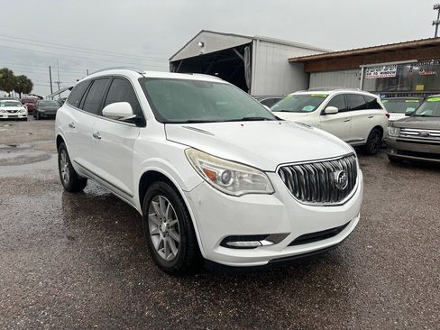 Used 2017 Buick Enclave Convenience FWD image 3