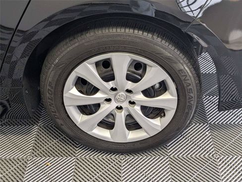 Certified 2023 Toyota Corolla LE FWD image 28