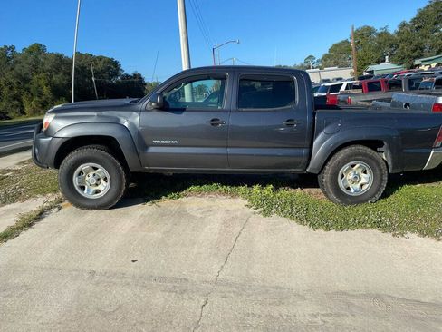Used 2010 Toyota Tacoma V6 4x4 4dr Double Cab 5.0 ft S image 2