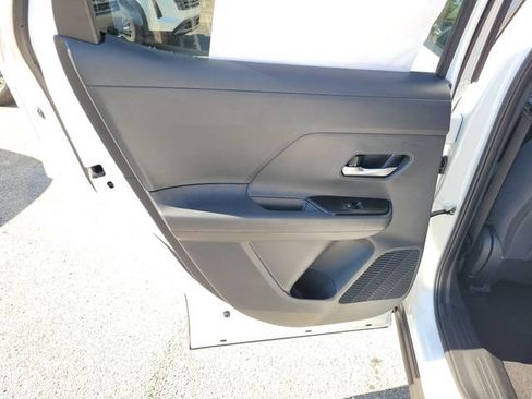 New 2026 Nissan Kicks SV w/ SV Premium Package FWD image 11