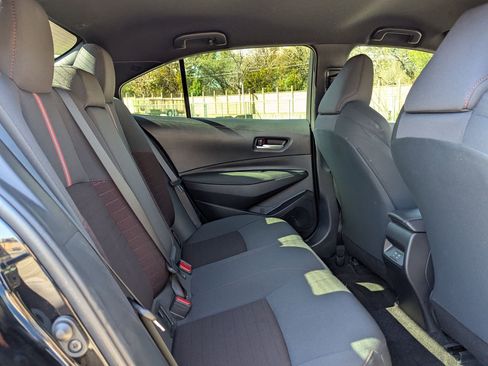 Used 2023 Toyota Corolla SE image 25