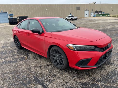 Used 2024 Honda Civic Sport image 1