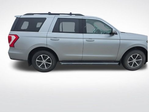 Used 2020 Ford Expedition XLT w/ Equipment Group 202A AWD/4WD image 7