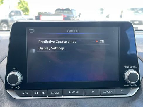 Used 2024 Nissan Sentra SV FWD image 22