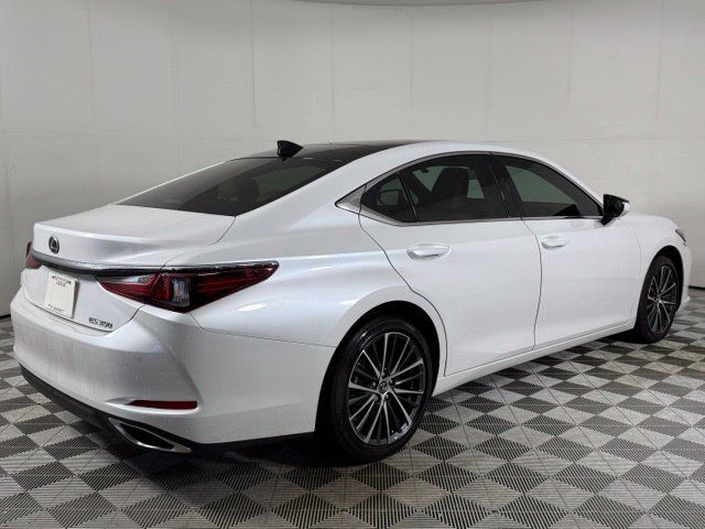 Used 2025 Lexus ES 350 w/ Premium Package FWD image 9