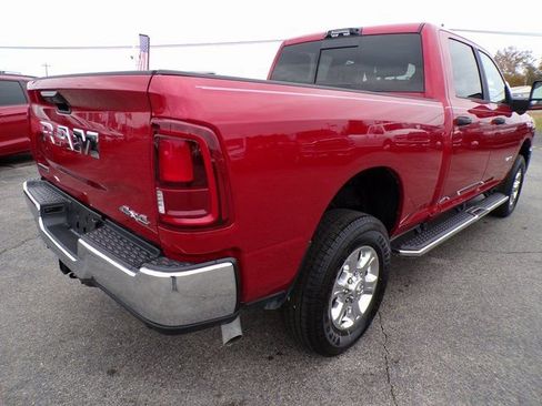 New 2025 RAM 2500 Big Horn AWD/4WD image 4