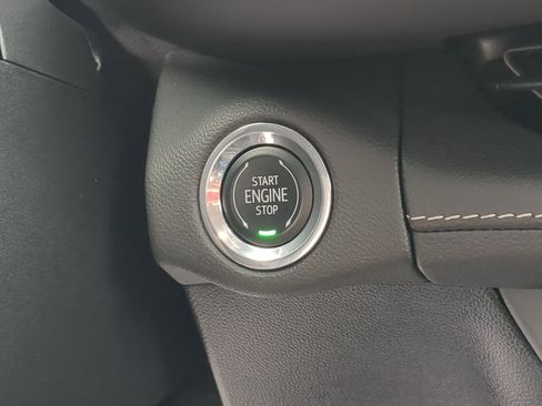 Certified 2023 Buick Envision Essence AWD/4WD image 16