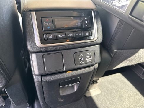 Used 2023 Subaru Ascent Limited AWD/4WD image 14