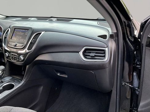 Used 2024 Chevrolet Equinox LT FWD image 18