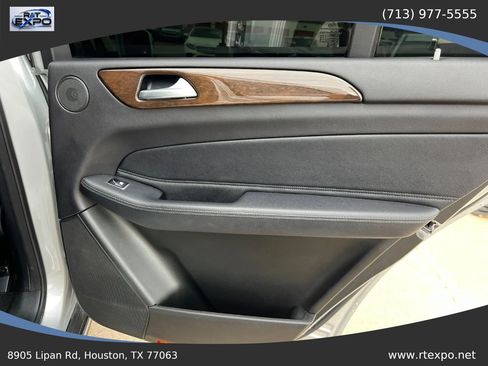 Used 2017 Mercedes-Benz GLS 450 4MATIC image 44