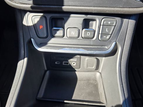 Used 2020 GMC Terrain SLE w/ Driver Convenience Package image 30