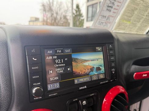 Used 2015 Jeep Wrangler Unlimited Sahara w/ Dual Top Group image 21