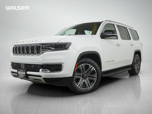 Used 2024 Jeep Wagoneer Series II w/ Flexible Seating Group AWD/4WD image 1