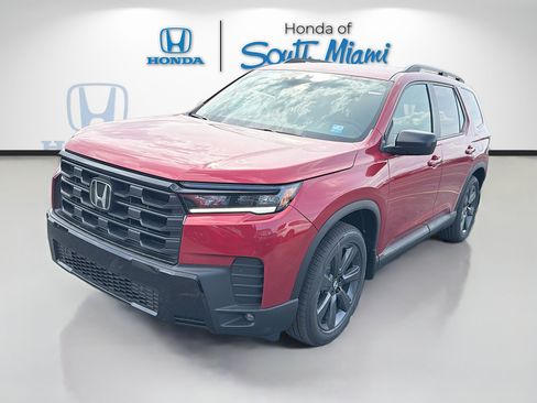 New 2026 Honda Pilot Sport image 3