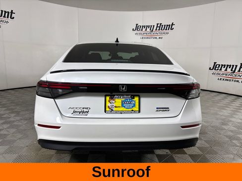Used 2023 Honda Accord Sport image 6