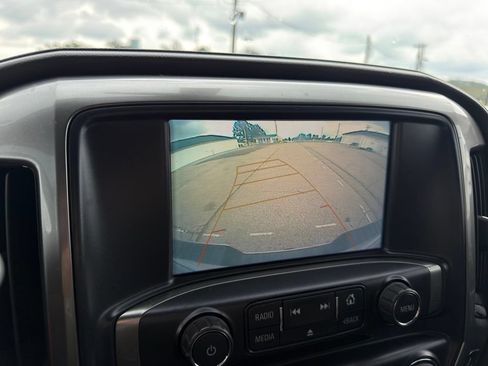 Used 2018 Chevrolet Silverado 1500 LTZ Z71 w/ Redline Edition AWD/4WD image 9