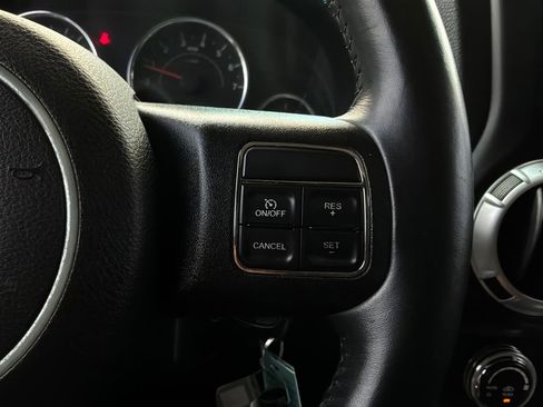 Used 2013 Jeep Wrangler Unlimited Sahara AWD/4WD image 35