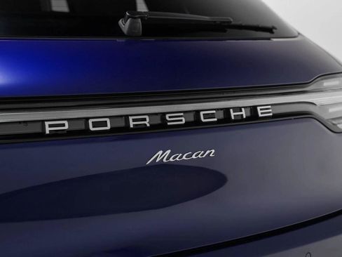 New 2025 Porsche Macan image 17