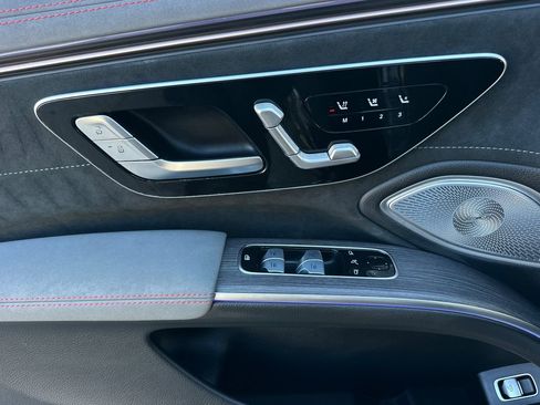 Certified 2023 Mercedes-Benz EQS 580 4MATIC Sedan image 24