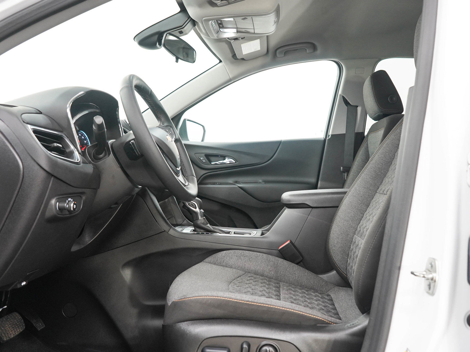 Used 2024 Chevrolet Equinox LT AWD/4WD image 22
