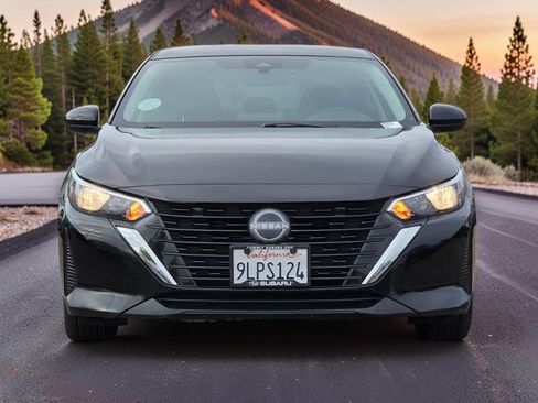 Used 2024 Nissan Sentra SV FWD image 3