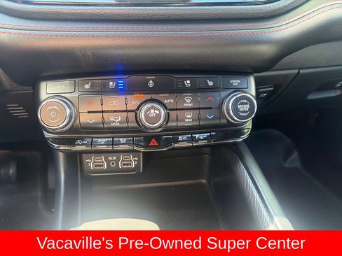 Used 2024 Dodge Durango GT AWD/4WD image 18