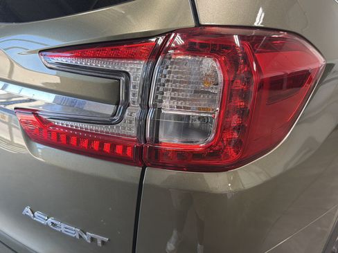 Certified 2025 Subaru Ascent Premium AWD/4WD image 17
