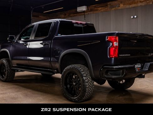 Used 2022 Chevrolet Silverado 1500 ZR2 w/ Technology Package image 7
