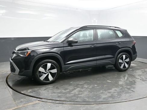Used 2025 Volkswagen Taos S image 3