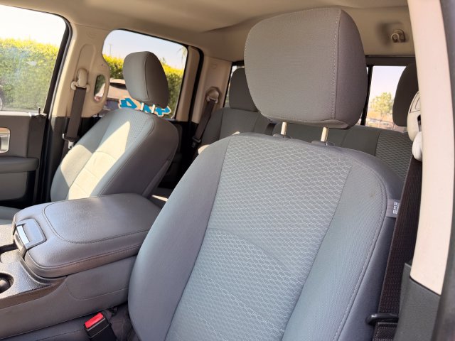 Used 2018 RAM 1500 Classic SLT AWD/4WD image 10