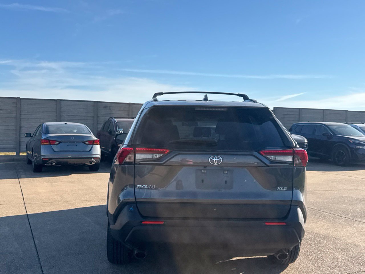 Used 2019 Toyota RAV4 XLE FWD image 22