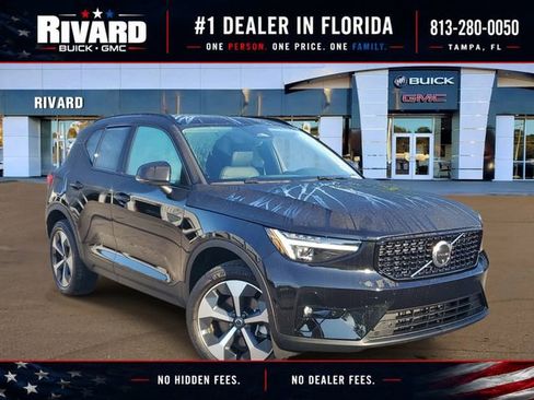 Used 2026 Volvo XC40 B5 Plus AWD/4WD image 1