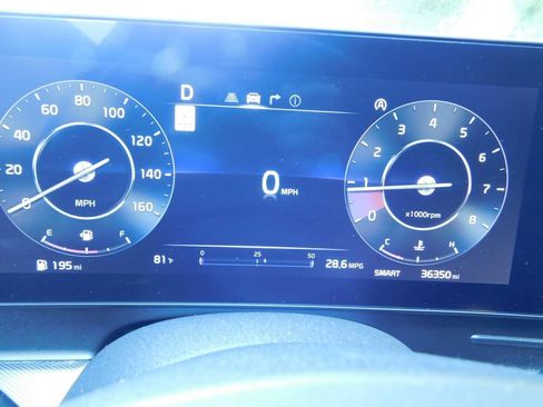 Used 2024 Kia Sportage SX AWD/4WD image 12