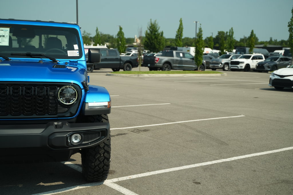 New 2026 Jeep Gladiator Sport AWD/4WD image 42