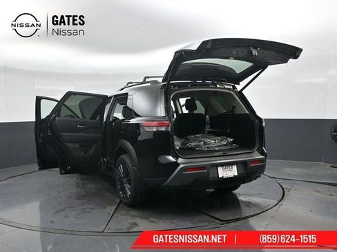 New 2026 Nissan Pathfinder SL image 50