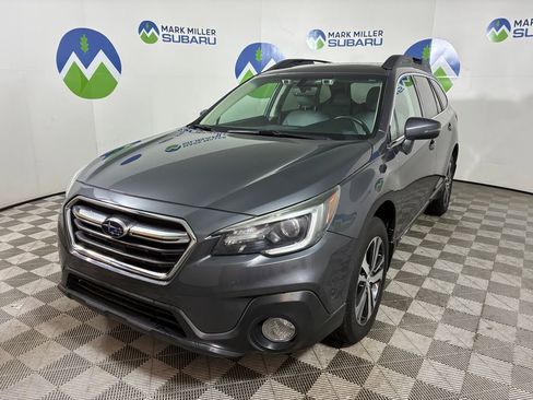 Used 2018 Subaru Outback 2.5i Limited image 3