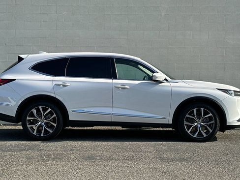 Used 2023 Acura MDX FWD w/ Technology Package image 3