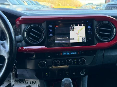 Used 2017 Toyota Tacoma TRD Pro image 35