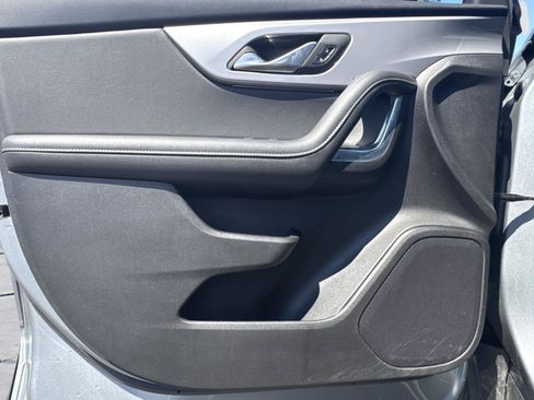 Used 2025 Chevrolet Blazer LT AWD/4WD image 9
