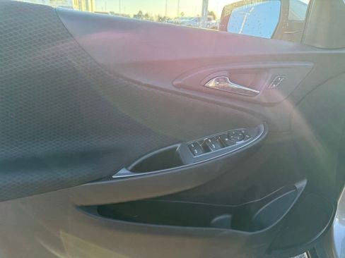 Used 2024 Chevrolet Malibu LT image 9