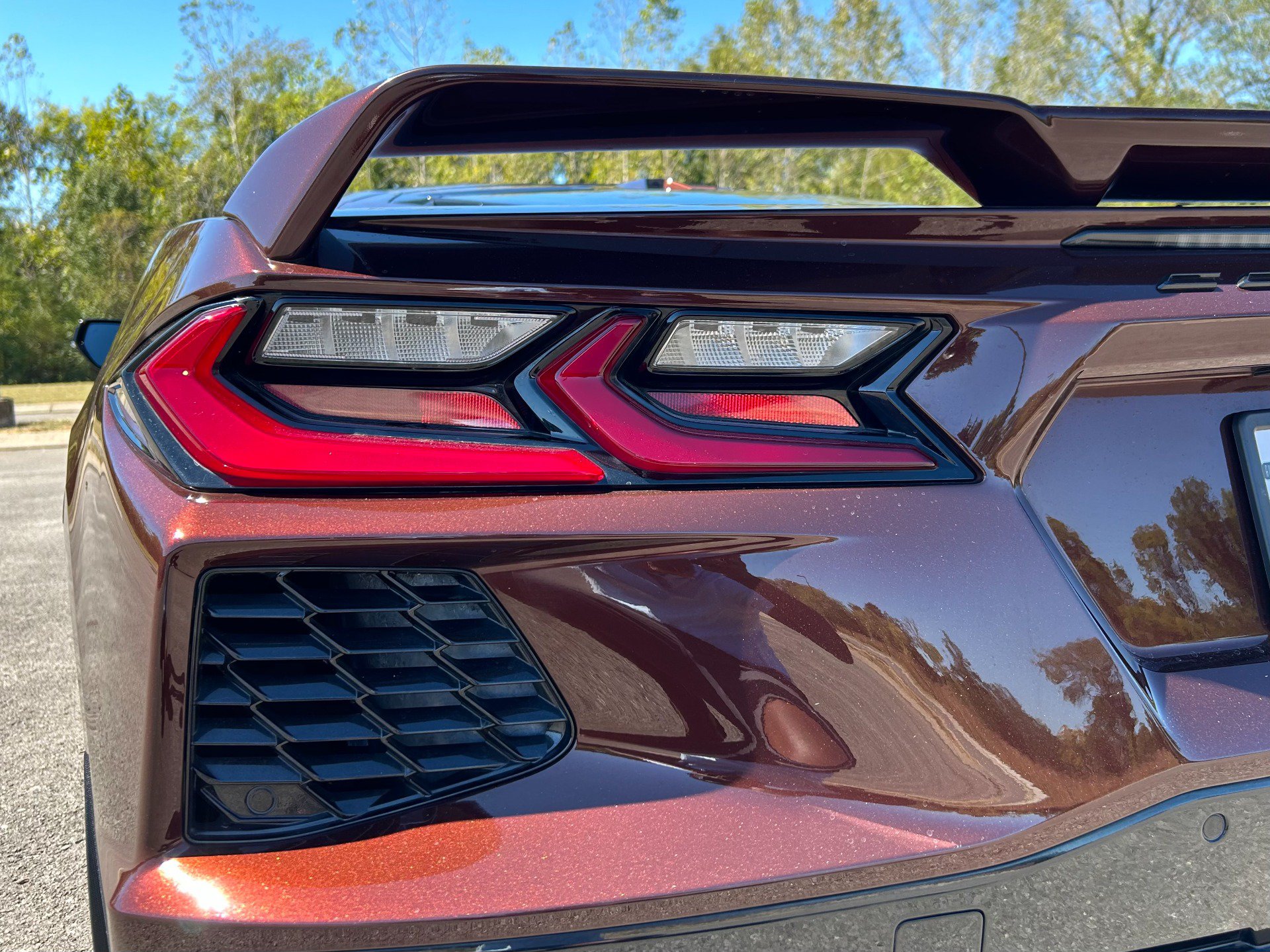 Used 2022 Chevrolet Corvette Stingray Preferred Cpe w/ Z51 Performance Package RWD image 47