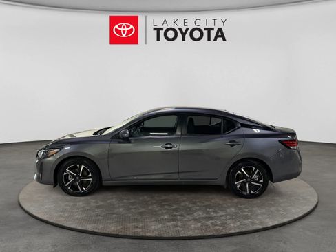 Used 2025 Nissan Sentra SV FWD image 3
