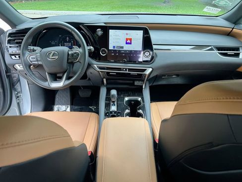 Certified 2025 Lexus RX 350 FWD w/ Technology Package image 20