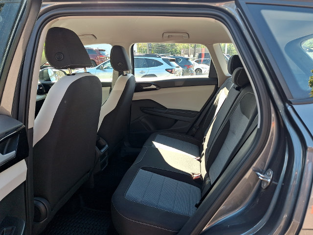 Used 2025 Volkswagen Taos S AWD/4WD image 9