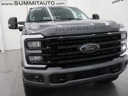 Used 2023 Ford F250 XLT w/ Black Appearance Package AWD/4WD image 25