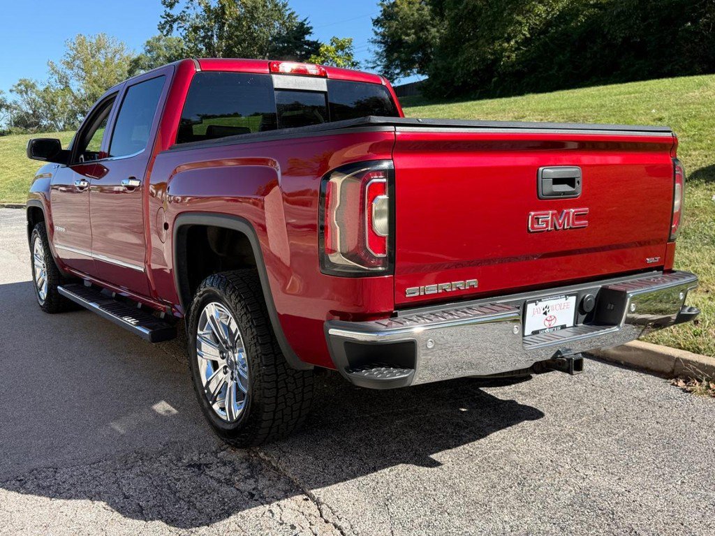 Used 2018 GMC Sierra 1500 SLT AWD/4WD image 3